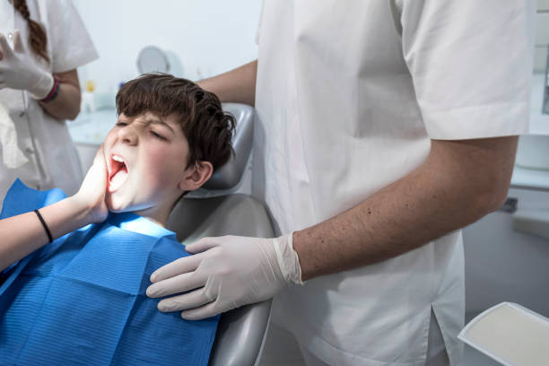 Best Emergency Dental Extractions in Fairwood, MD